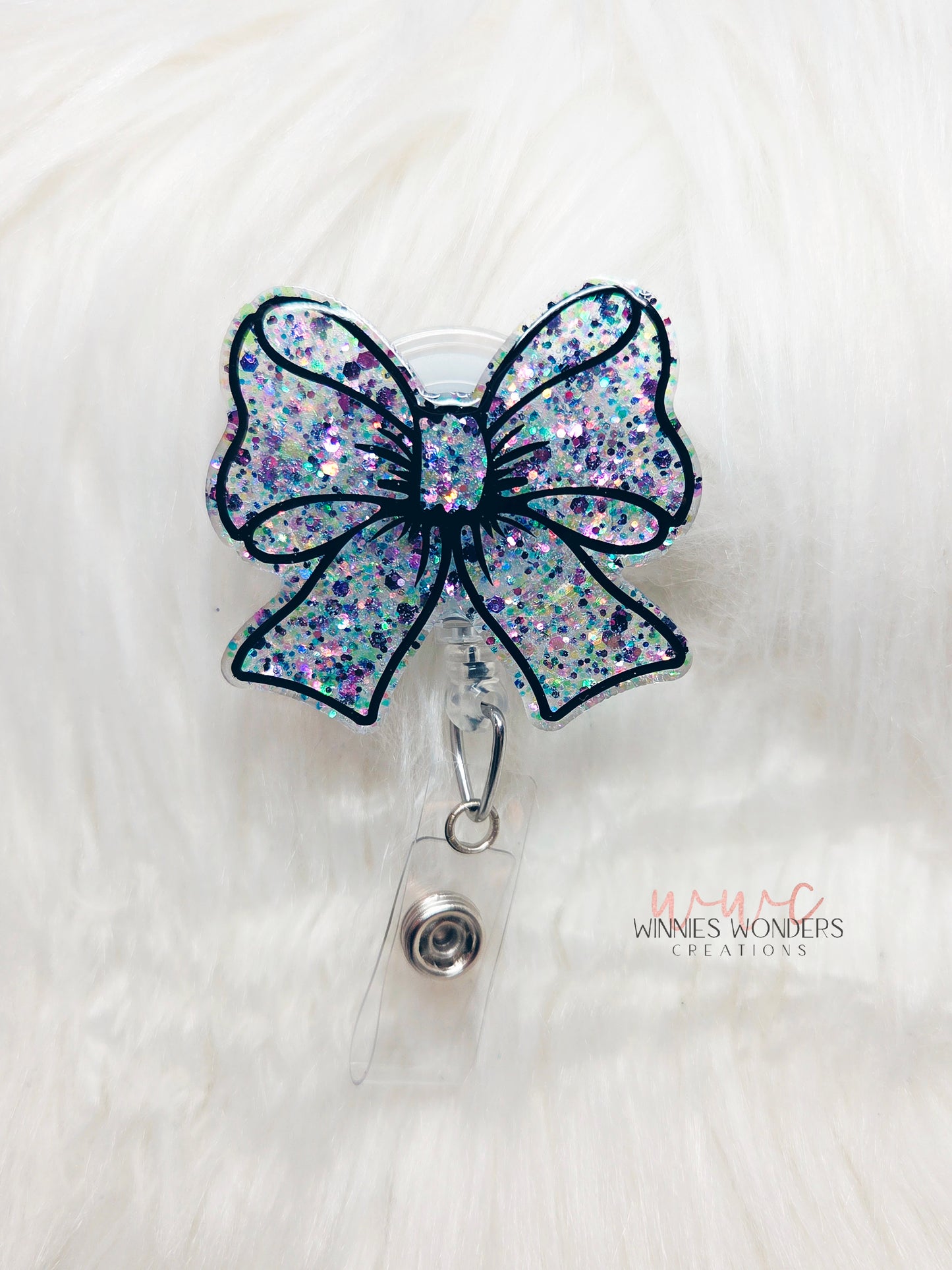 Bow Outline Badge Reel