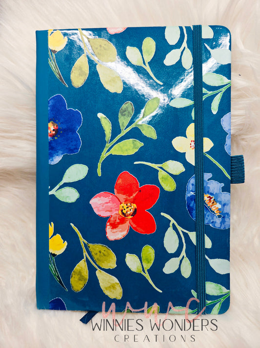 8.5 x 5.5 Notebook/Journal w/ Pen Holder