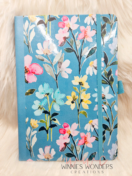 8.5 x 5.5 Notebook/Journal w/ Pen Holder